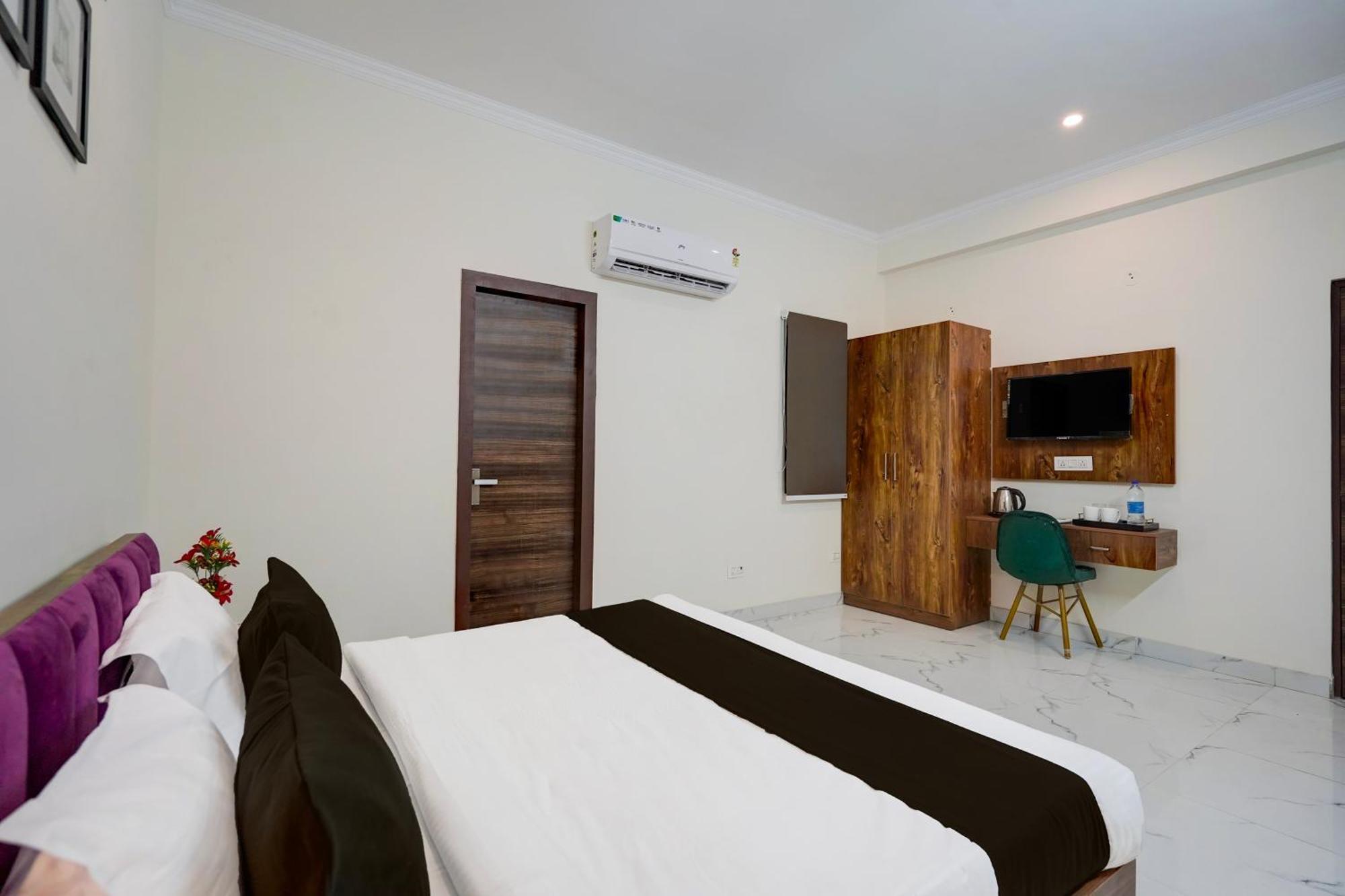 Hotel Super Townhouse Sector 86 Near Sector 83 Metro Station Noida Zewnętrze zdjęcie